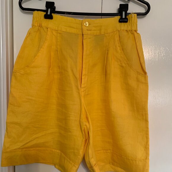Shorts & Blouse Outfit. - Picture 3 of 5